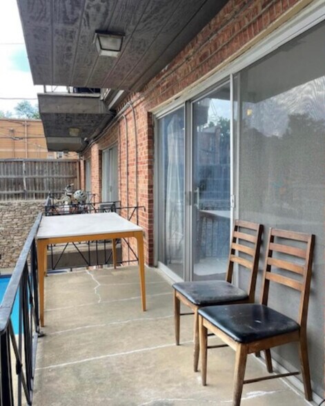 Building Photo - 4732 Belleview Ave