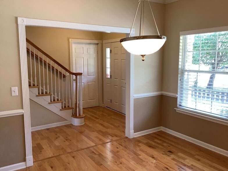 Building Photo - 116 Fairhaven Dr