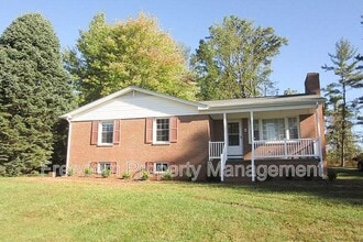 Building Photo - 7128 Airlie Rd