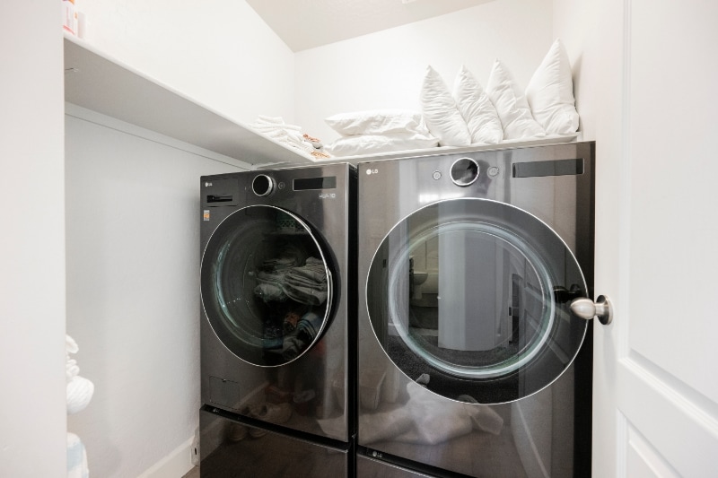 Building Photo - 7333 Chesapeake Cove St