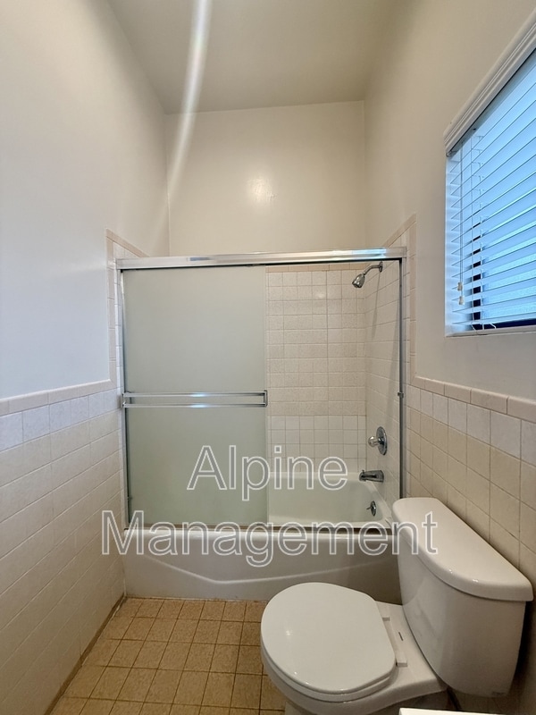 Building Photo - 274 4th Ave