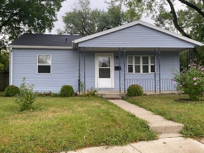 Primary Photo - Welcome to this delightful three bedroom, ...