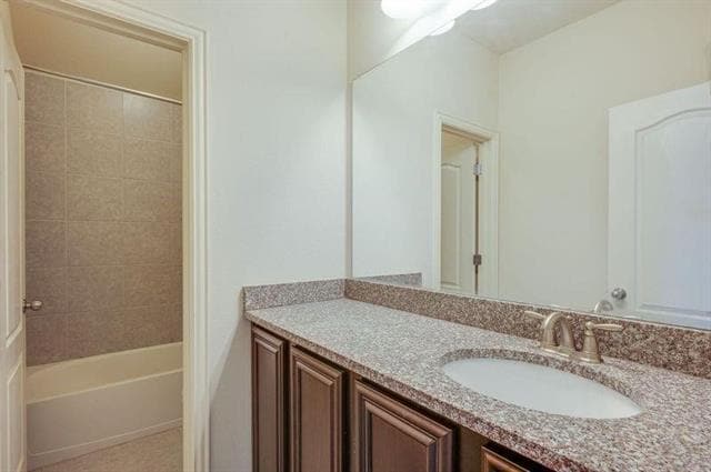 Building Photo - 4001 Eaton Park Dr