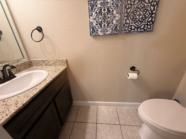 Building Photo - 4-Bedroom House for Rent in Copperas Cove