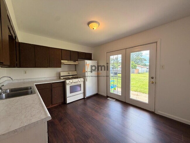 Building Photo - 5588 Tulip Ave