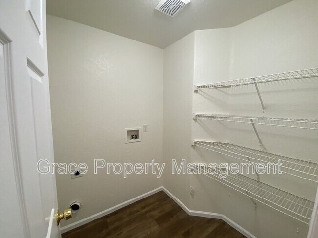 Building Photo - 14334 Craftsman Way