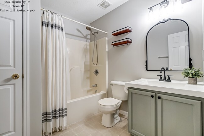 Building Photo - 3749 Sugarberry Dr