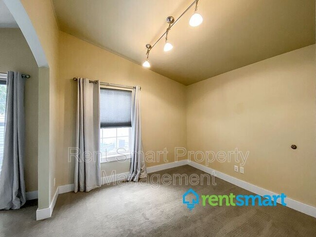 Building Photo - 2626 O'Shaughnessy