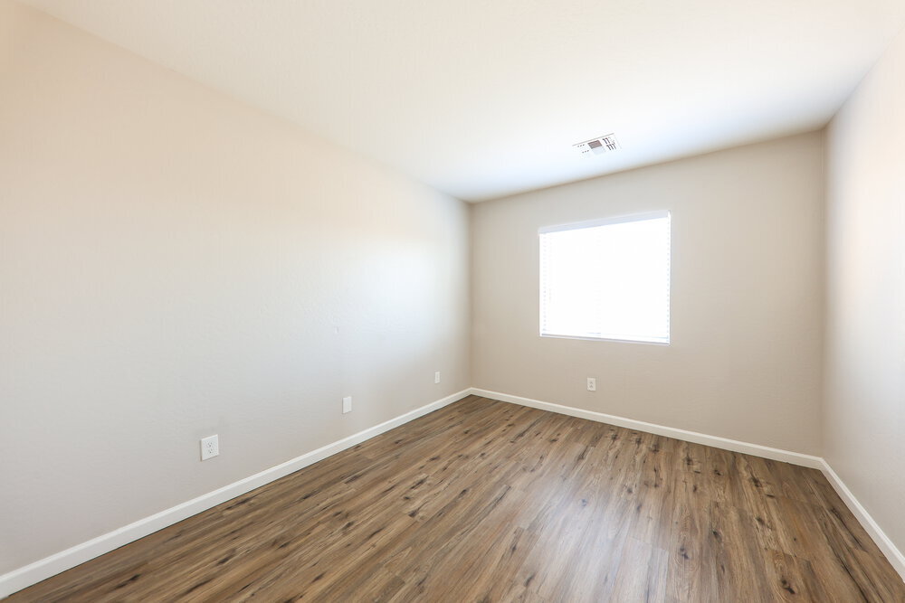 Building Photo - 12329 W Windrose Dr