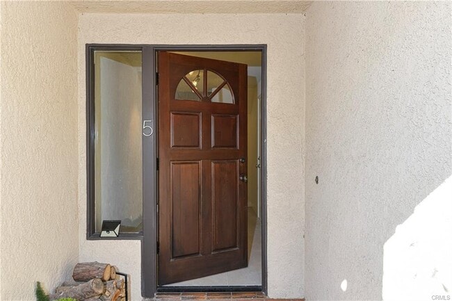 Building Photo - 1141 17th Ct