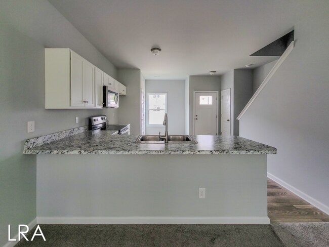 Building Photo - 185 Buckhorn Ave