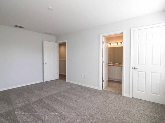 Building Photo - 1082 Grantham Dr