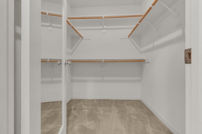 Building Photo - 1520 W 1st St