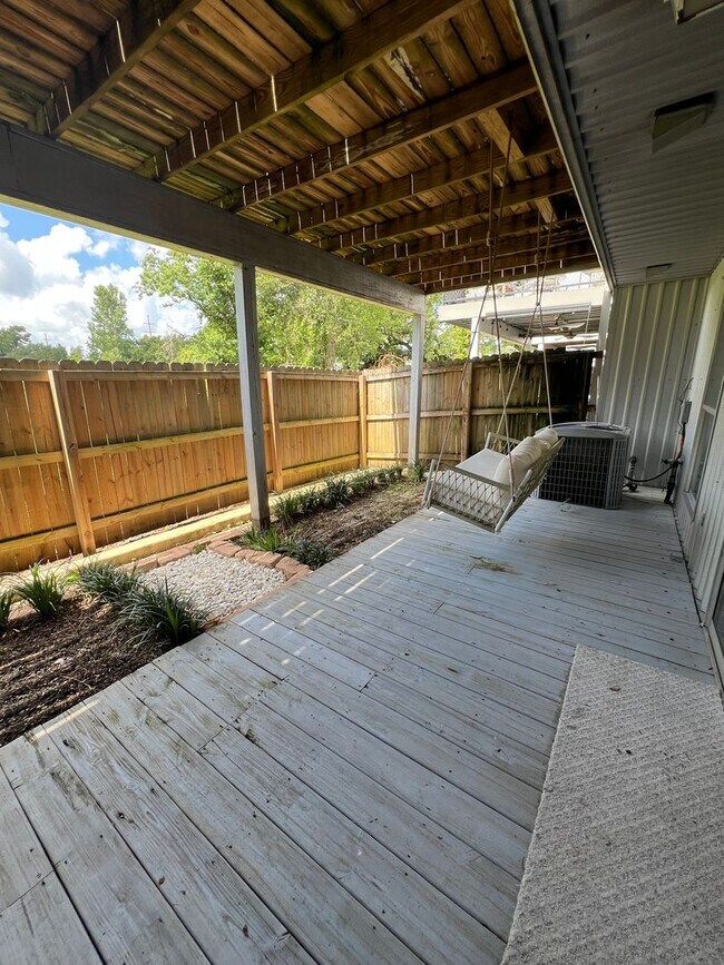 Building Photo - Spacious 3-Bedroom Home for Rent!
