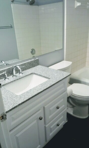 Marble Bathroom Floor - 236 Maryland Ave NE