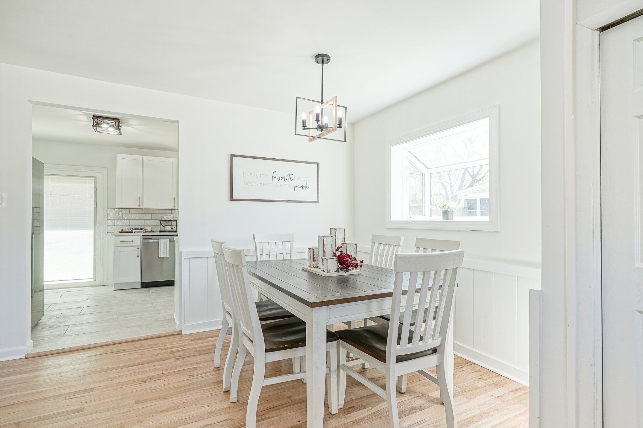 Building Photo - 311 Oakwood Dr