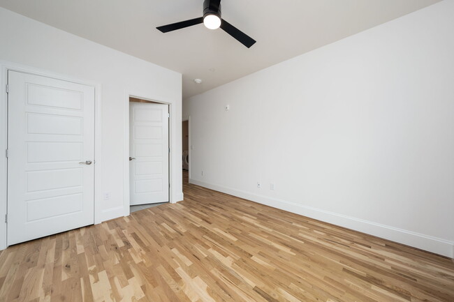 Building Photo - 3801 Lands End Ct