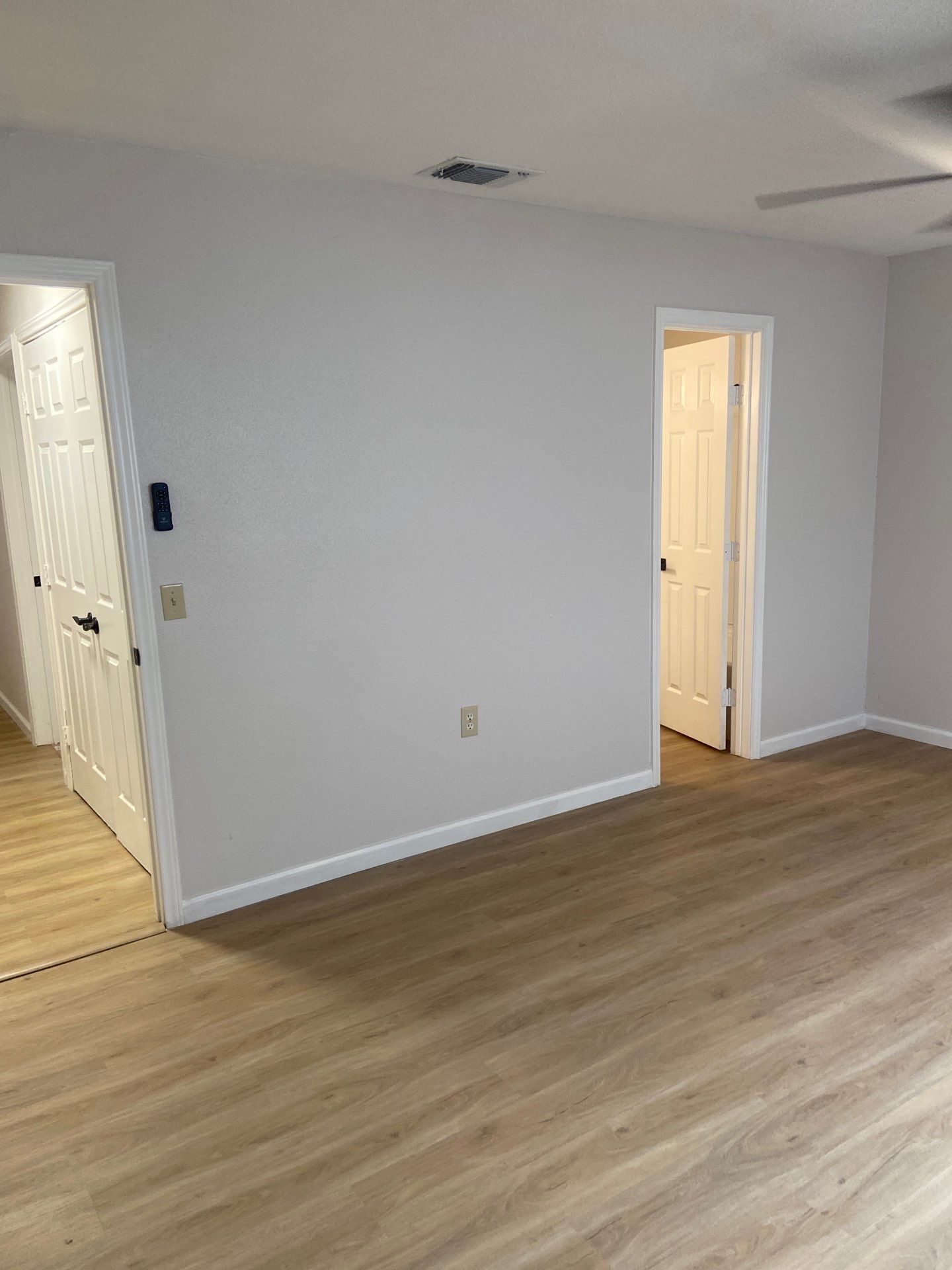 Building Photo - 6118 Hopes Ferry St