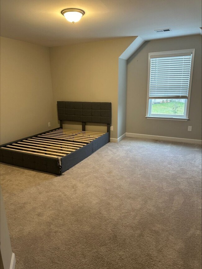 Building Photo - 559 Malachite Ln