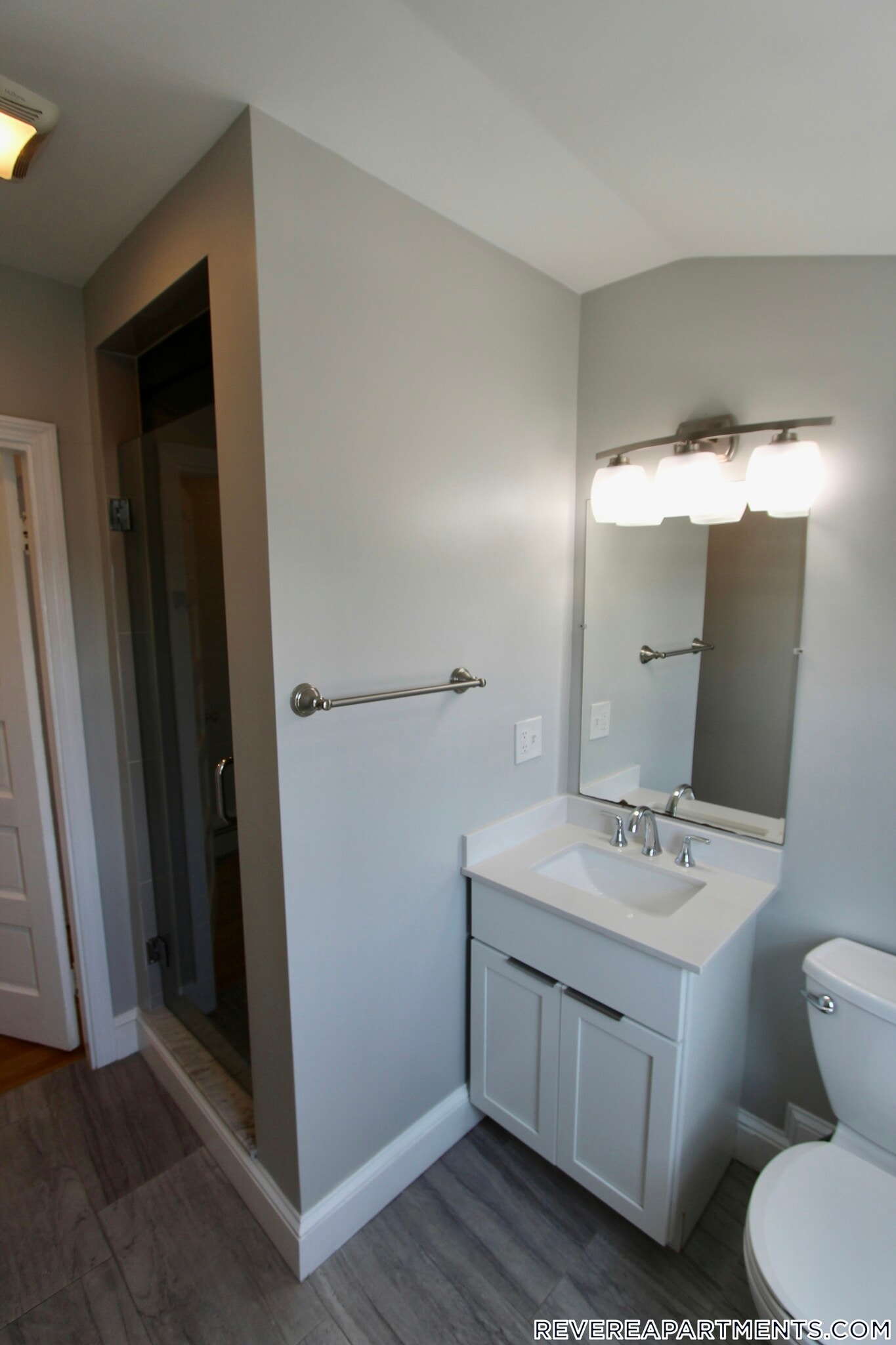 Building Photo - 508 Revere St