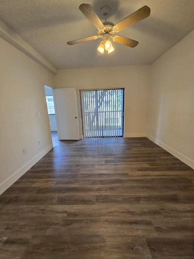 Building Photo - 2445 SW 18th Terrace