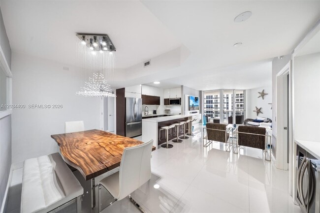 Building Photo - 4779 Collins Ave