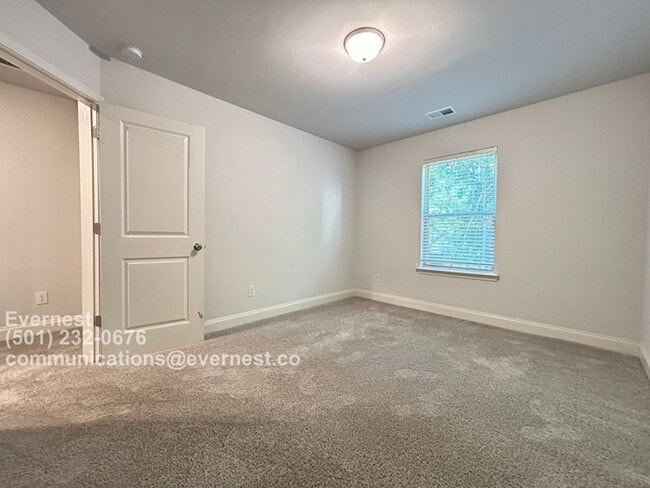 Building Photo - 225 Hydrangea Ct