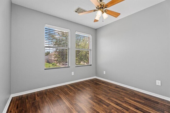 Building Photo - 7322 Foxbrook Dr