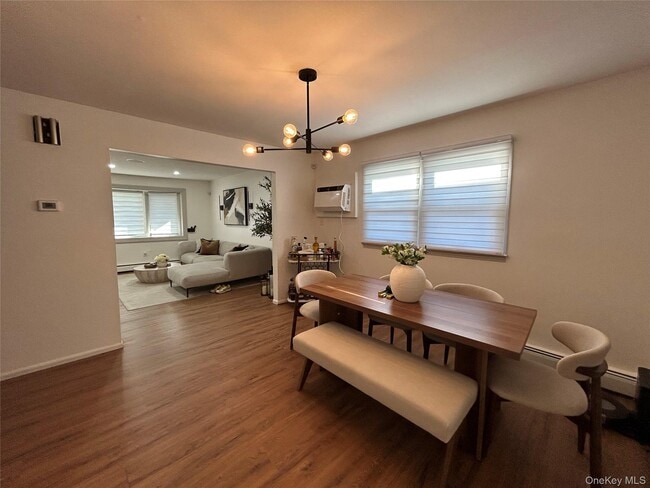 Building Photo - 47 Shelburne Rd
