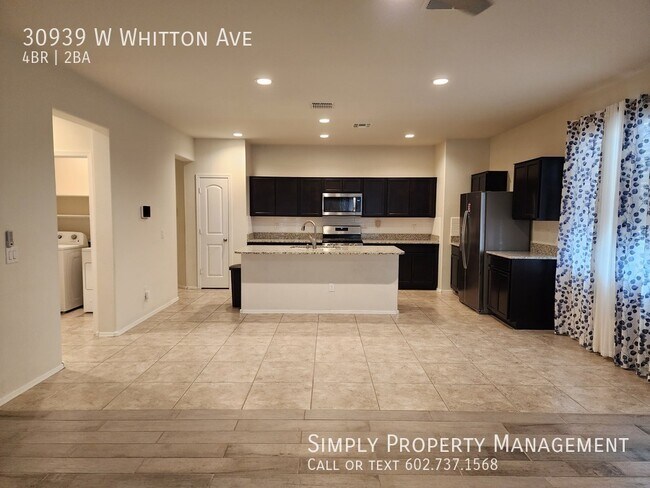Building Photo - 30939 W Whitton Ave