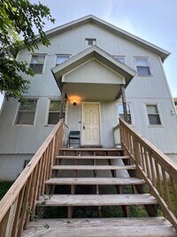 Building Photo - (1937 S 12th St)
