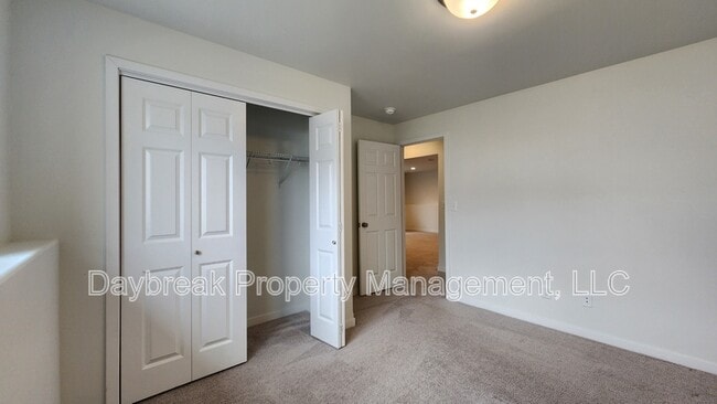 Building Photo - 2584 66th Ave S