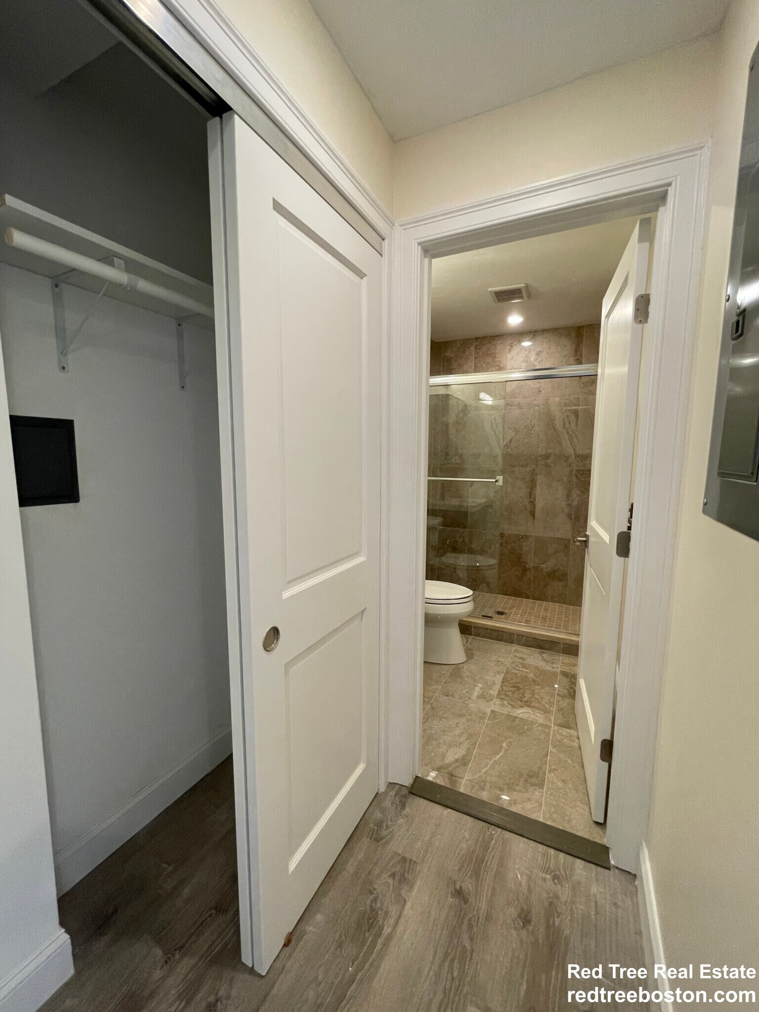 Building Photo - 1028a Commonwealth Ave