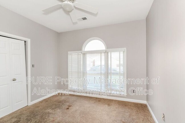 Building Photo - 1135 Berwick Rd