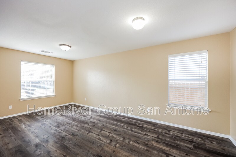 Building Photo - 119 Hallie Cove