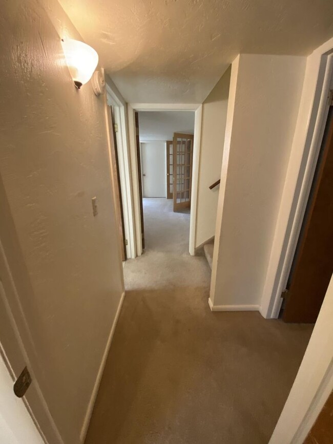 Building Photo - 428 E 1150 N