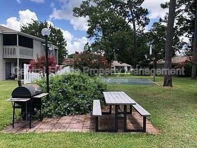 Building Photo - 116 Springwood Cir