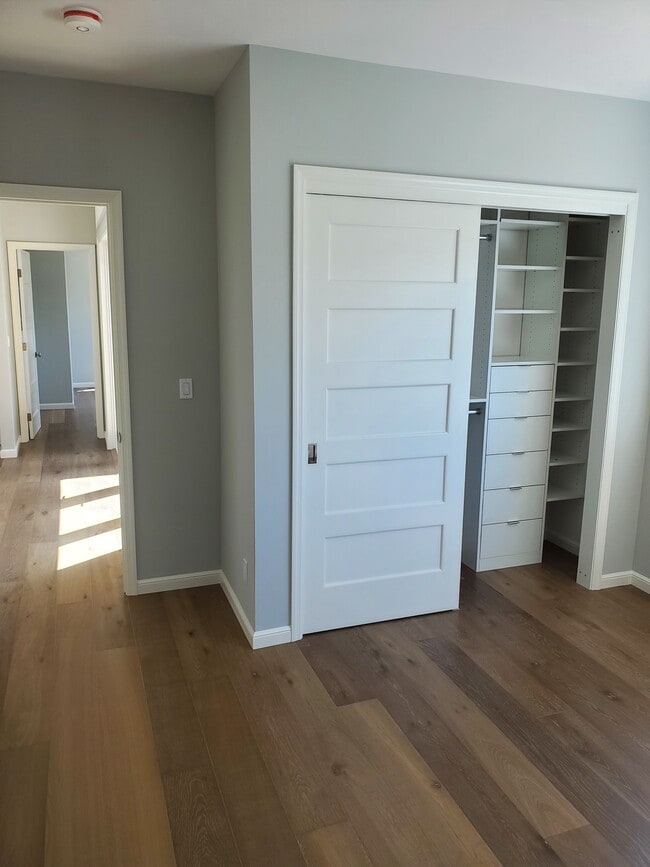 Building Photo - 54 Stratford Rd