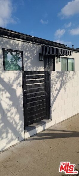 Building Photo - 9504 Gothic Ave