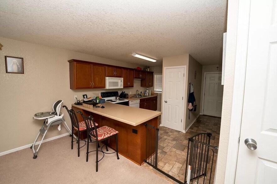 Building Photo - 1109 Newfoundland Dr