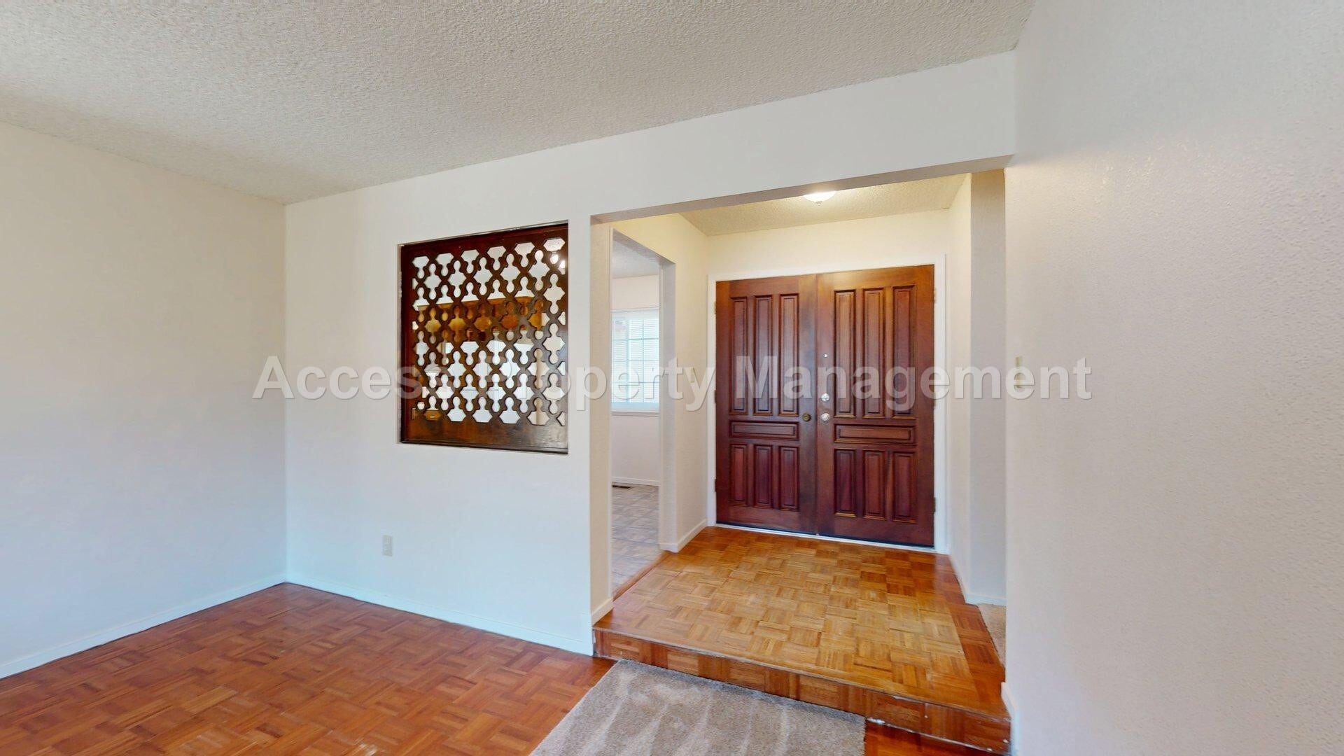 Building Photo - 1441 Montclair Dr