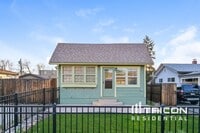 Building Photo - 3625 S Elati St