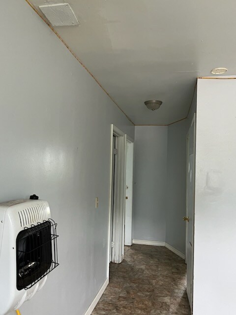 Building Photo - 310 N Springfield Ave