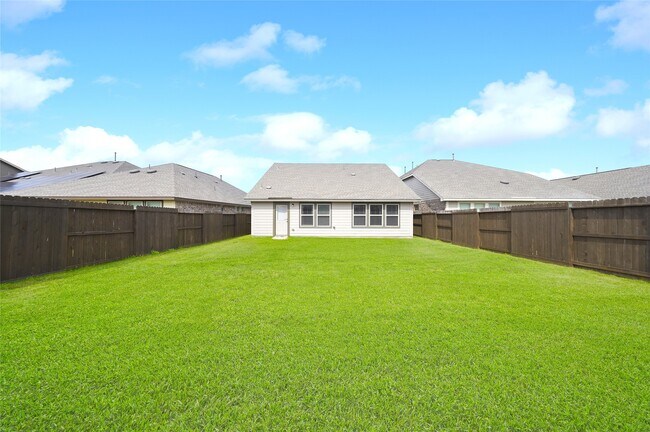 Building Photo - 30023 Vallonea Oak