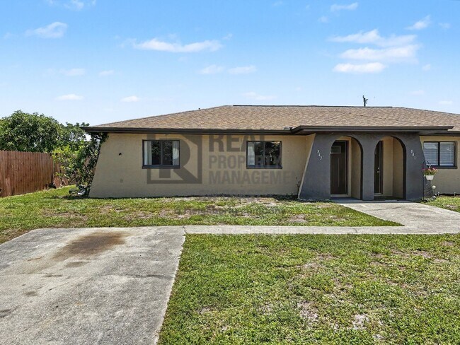 Building Photo - 843 SW 16th Terrace