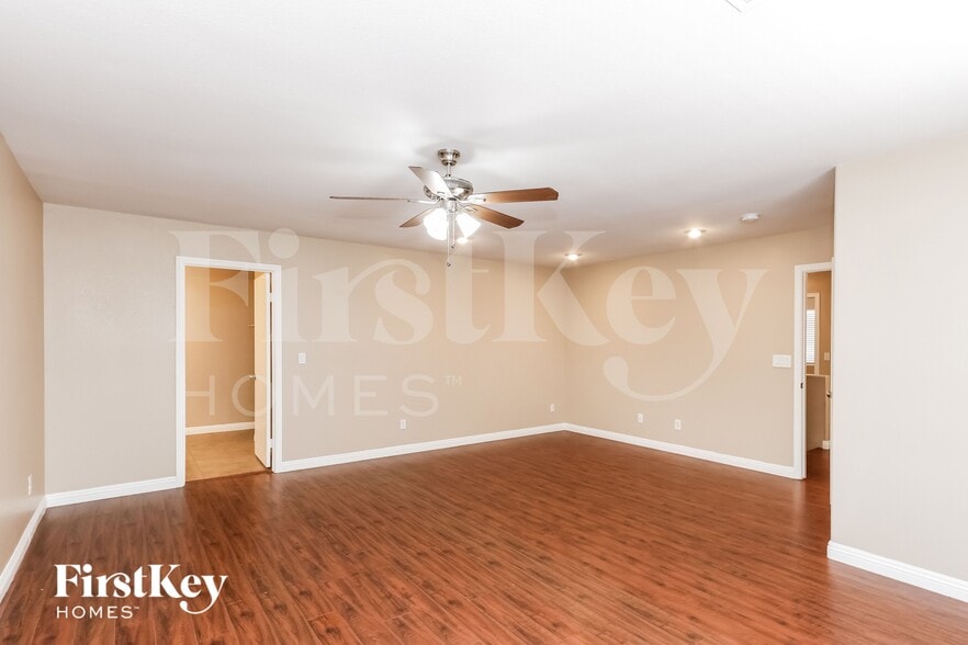 Building Photo - 5970 Tamara Costa Ct
