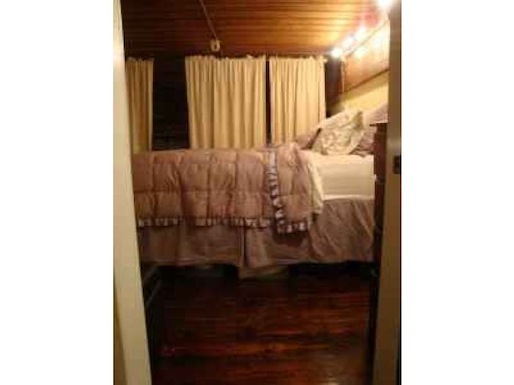 lofted bedroom - 1107 S Peters St