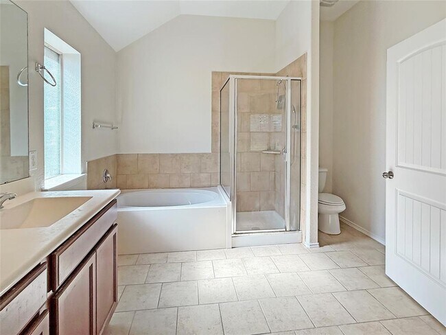 Building Photo - 437 Travertine Trail
