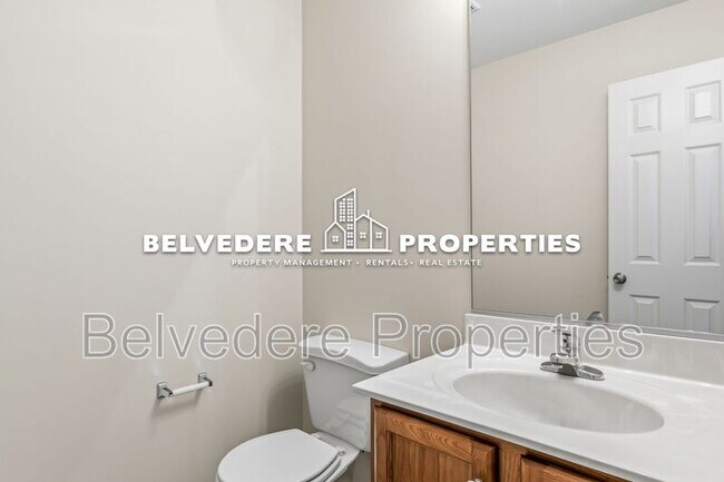 Building Photo - 36 Ackland Dr