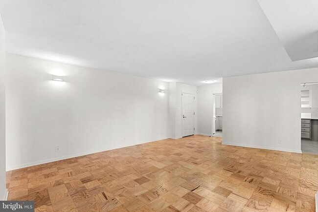 Building Photo - 4601 N Park Ave